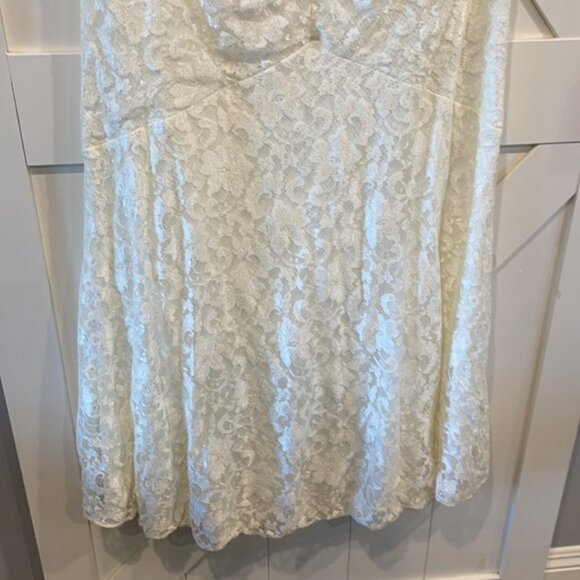 Fiesta Lace Fit & Flare Wedding Dress size 3X - Picture 4 of 10